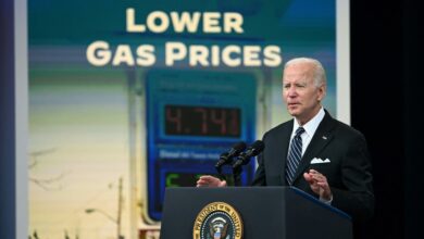 Biden releases 1 million barrels of gasoline to reduce prices at the pump