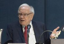 Buffett cuts position in Apple for tax reasons.  This is what it means