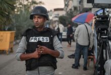 World news summary: Palestinian journalists win top press freedom award, detention of migrant children, Niger meningitis epidemic