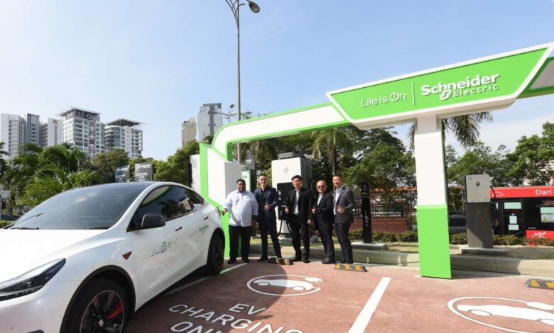 Schneider Electric Malaysia launches public EV charger in PJ - 22 kW AC, 180 kW DC, RM1-1.60/kWh