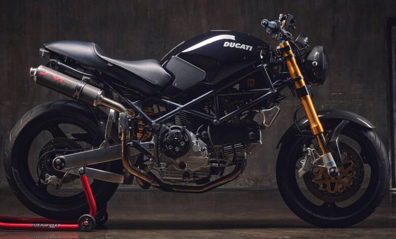 Monster Masterclass: Rebuild of the 1999 Ducati Monster 900 by a Ducatista
