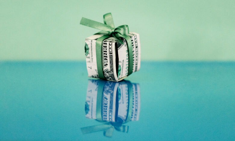 Etiquette for Lending Money to Friends and Family : NPR