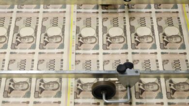 Yen surpasses 160, raising intervention expectations
