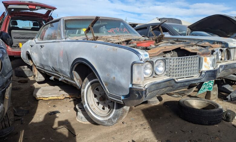 Junkyard Gem: 1968 Oldsmobile Delta 88 Custom Holiday Sedan