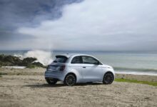 The Los Angeles Inspired Fiat 500e has a beach-inspired paint job