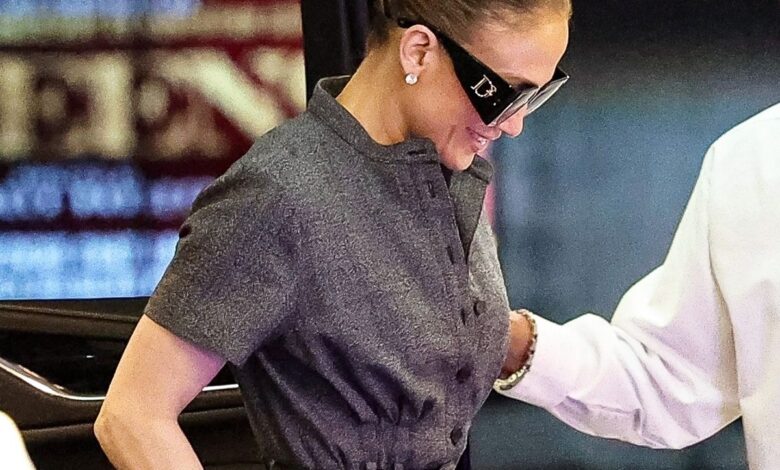 Jennifer Lopez wears the most elegant dress trends of the summer