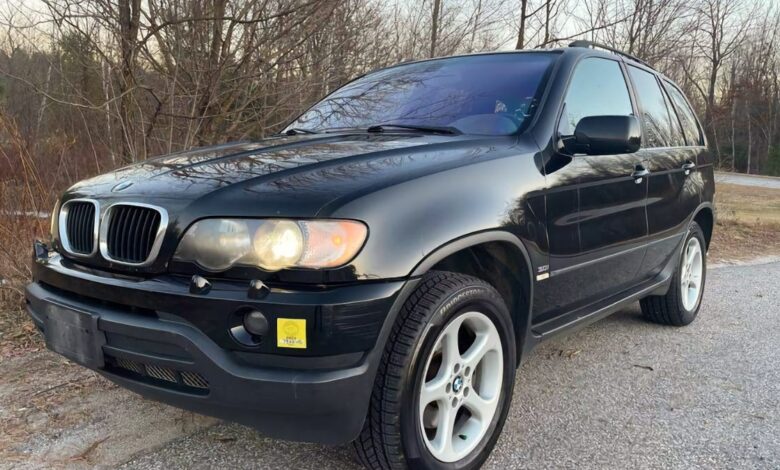 At $2,950, does this 2001 BMW X5 meet the needs?
