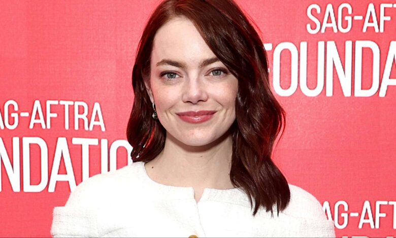 See Emma Stone's white dress outfit