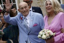 100-year-old World War II veteran gets married near D-Day beach in Normandy: NPR