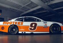 Hendrick Motorsports drops sponsorship after Hooters can't pay bills