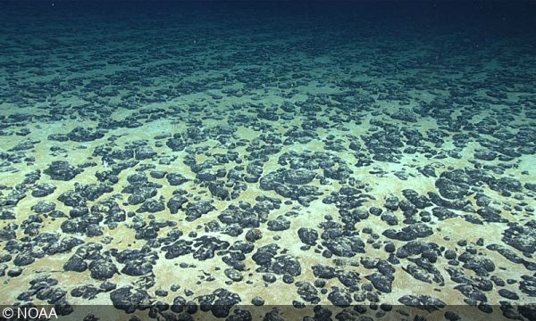 “Dark oxygen” from deep-sea metal nodules could mean reassessing the origin of life