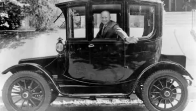 1914 Rauch & Lang electric car and President Dwight Eisenhower
