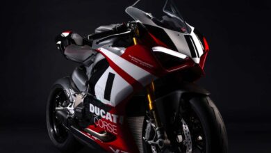 Ducati Panigale V2 Superquadro Final Edition 2025 - limited edition of only 555 units worldwide