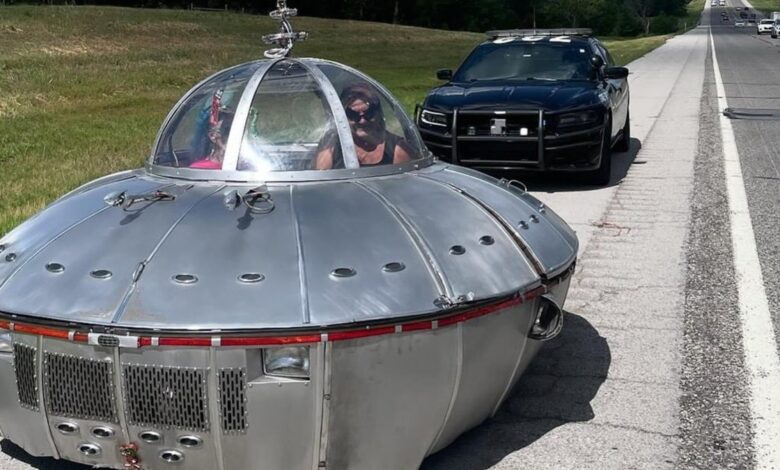 Oklahoma State Police Stop Vehicle After Close Encounter With Flying Saucer