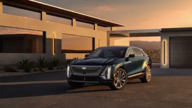 Cadillac Lyriq 2025 price cut and base version