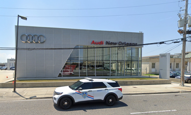 Brave, stupid dealership employee stops attempted test drive of stolen car