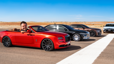 Electric Car Race V8 Bentley vs V12 Maybach vs V12 Rolls-Royce vs Hyundai