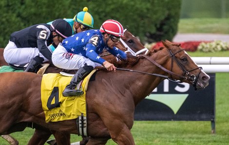 A 'neat' end to Saratoga's Hall of Fame race