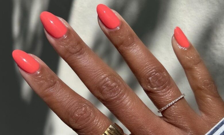 How to Achieve the "Palm Beach Grandma" Nail Trend