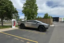 Tesla Tests 320+ kW Power with Superchargers and Cybertruck