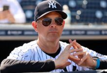 Yankees to use closer after Holmes blows save