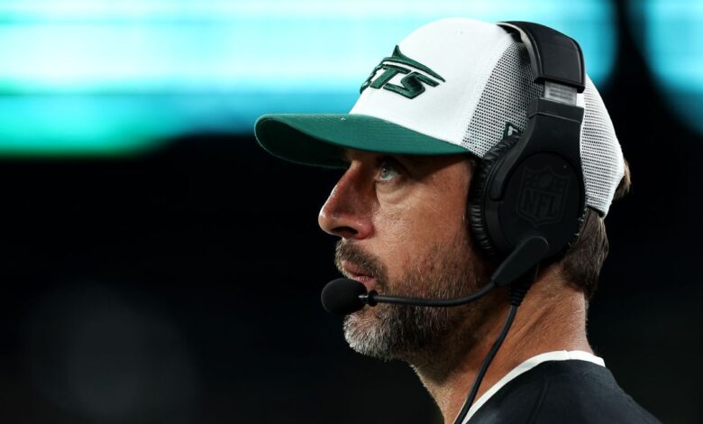 Aaron Rodgers muốn vượt qua mọi khó khăn trong năm thứ 2 với Jets