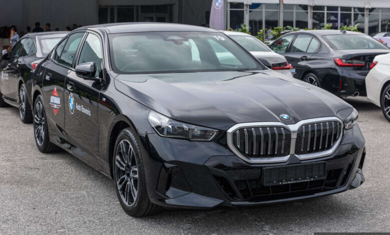 2024 BMW 520i M Sport in Malaysia gallery – 2.0T mild hybrid; from RM350k, RM17k more than non-M Sport