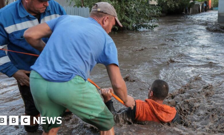 Floods ravage parts of Romania and the Czech Republic