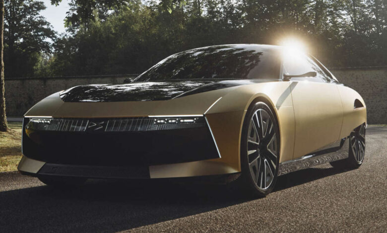 DS SM Tribute pays homage to eccentric Citroën coupé – previews new models coming end-decade