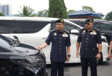 JPJ seizes 21 luxury MPVs doing illegal ‘kereta sapu’ biz – some charging RM1k for KL-Singapore trip