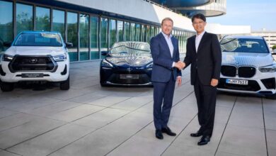 BMW's production fuel cell electric car to debut in 2028; fuel cell powertrain to be jointly developed with Toyota