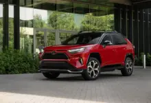 Toyota RAV4 Plug-in Hybrid 2025 costs $45,260