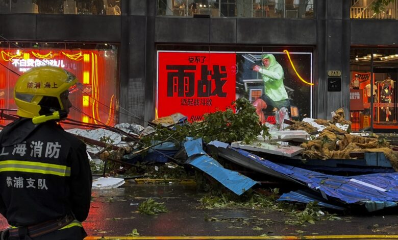 Shanghai Hit by Strongest Typhoon Since 1949: NPR